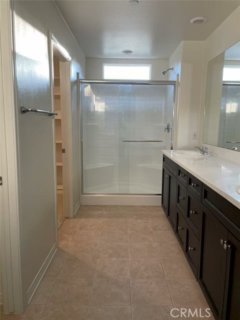 Detail Gallery Image 13 of 14 For 3243 E Mt Rainier Dr, Ontario,  CA 91762 - 4 Beds | 3 Baths