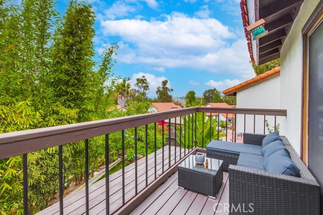 201 Todd Court, Oceanside CA: https://media.crmls.org/medias/0c0931d6-1997-456c-862b-4c359ac7a894.jpg