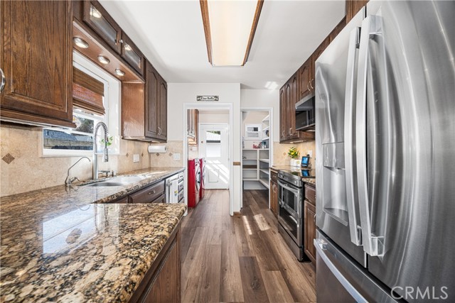 Detail Gallery Image 24 of 33 For 3729 N Weston Pl, Long Beach,  CA 90807 - 5 Beds | 3 Baths