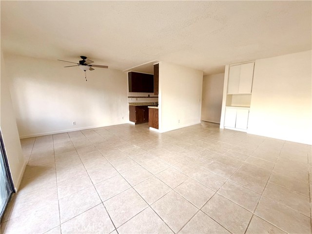 Detail Gallery Image 18 of 25 For 14134 Delano, Van Nuys,  CA 91401 - 2 Beds | 2 Baths