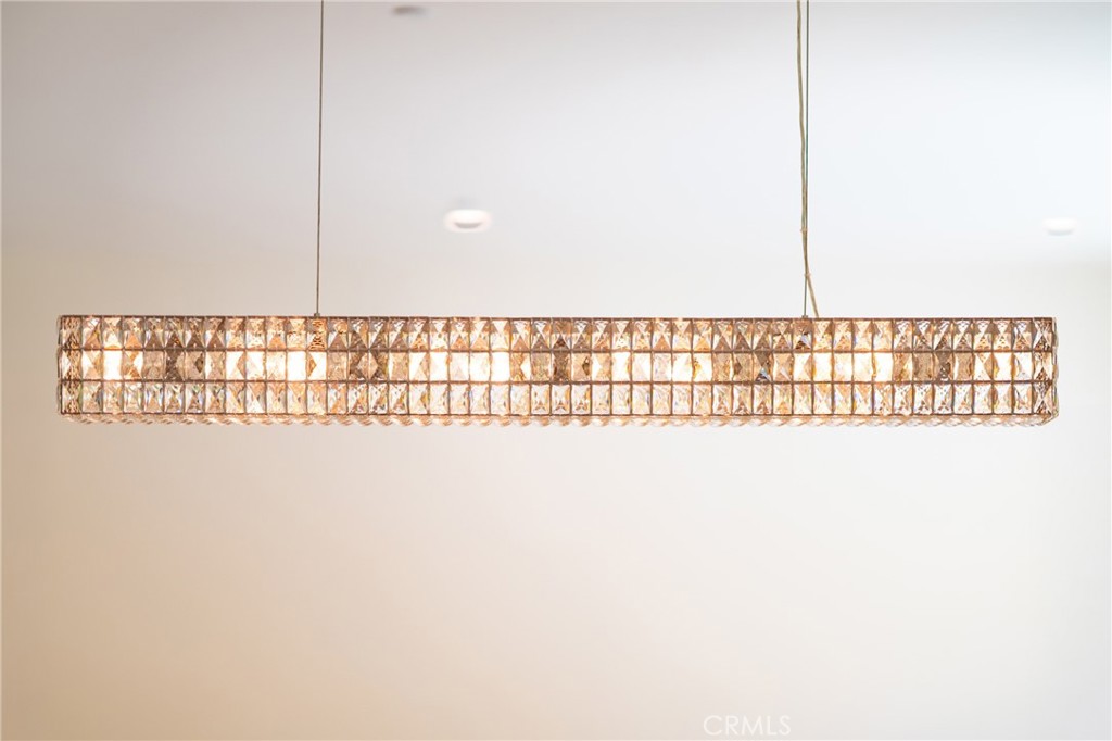 https://media.crmls.org/medias/0c0a7a57-1eec-4367-881b-759a2cd05211.jpg?preset=X-Large
