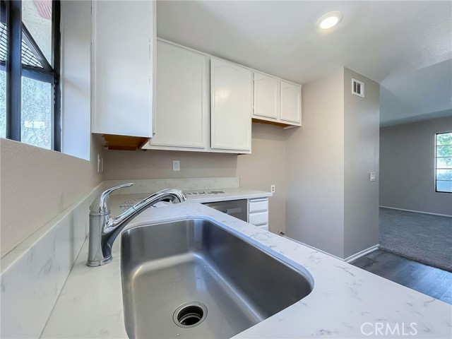 Detail Gallery Image 7 of 24 For 2260 E Avenue Q4 #56,  Palmdale,  CA 93550 - 3 Beds | 2 Baths