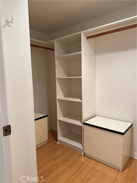 1131 Campbell Street, Glendale CA: https://media.crmls.org/medias/0c0b05a8-a0a7-4962-9aa5-e904b9ec1381.jpg