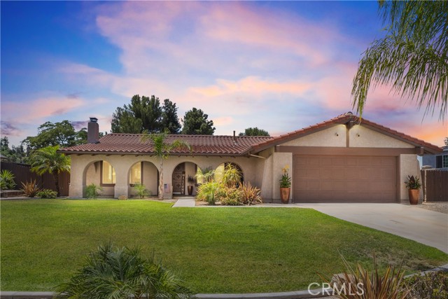 33127 Camelot Drive, Yucaipa CA: https://media.crmls.org/medias/0c0b3e1b-4511-42b6-9936-874aa54837cc.jpg