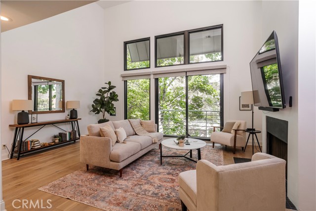 1401 Camden Avenue, Los Angeles CA: https://media.crmls.org/medias/0c0b7f95-7bc8-42d9-91b4-2023ada11113.jpg