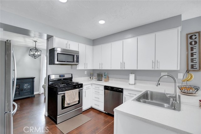 Detail Gallery Image 21 of 54 For 13928 Burning Tree, Victorville,  CA 92395 - 4 Beds | 2 Baths