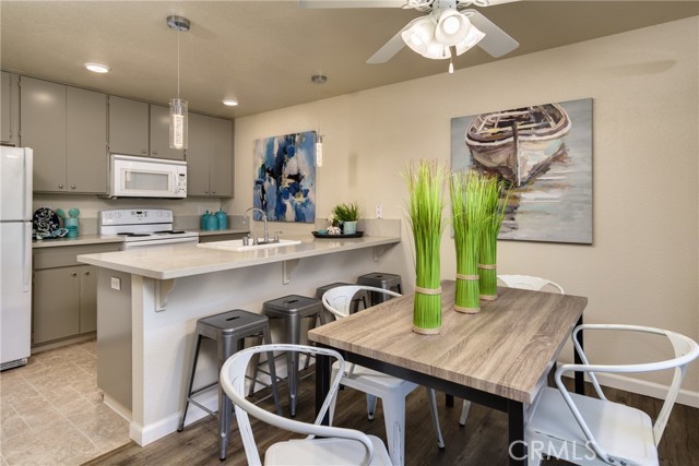 2 Fremont Street, Chico CA: https://media.crmls.org/medias/0c0be635-7cd5-4499-a309-b590720f03eb.jpg