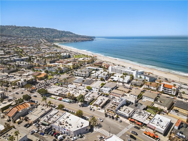 Detail Gallery Image 2 of 17 For 408 Avnue G Ave #30,  Redondo Beach,  CA 90227 - 3 Beds | 2/1 Baths