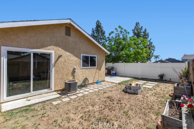 Detail Gallery Image 13 of 17 For 24155 Aylesbury Dr, Moreno Valley,  CA 92553 - 2 Beds | 2 Baths