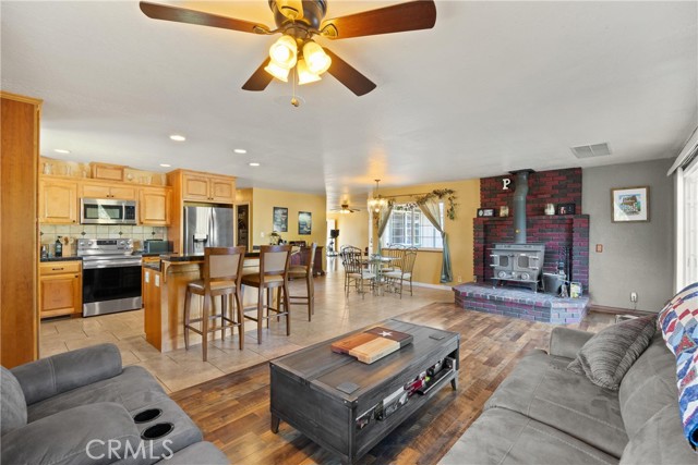 Detail Gallery Image 6 of 28 For 6366 Scripps, Magalia,  CA 95954 - 3 Beds | 2 Baths