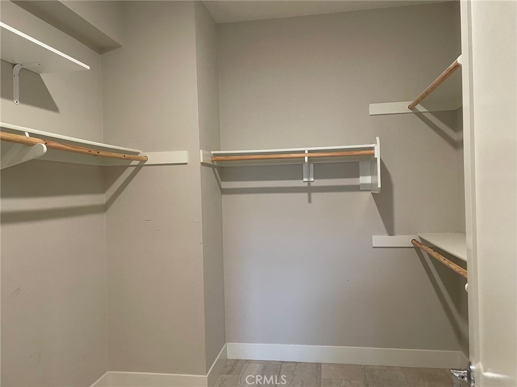 0c0f18b8 D47c 4df8 8236 C30038acc38a