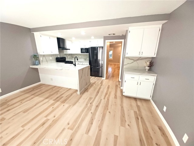 Detail Gallery Image 8 of 41 For 195 Gazania Ct #34,  Thousand Oaks,  CA 91362 - 1 Beds | 1/1 Baths