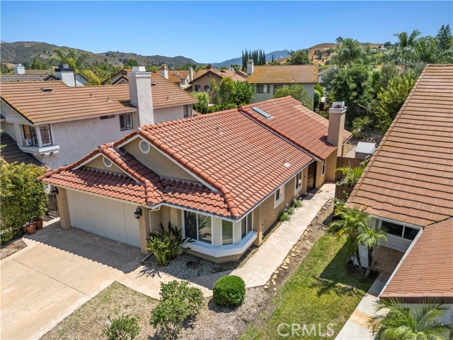 Detail Gallery Image 2 of 23 For 26816 Cold Springs St, Calabasas,  CA 91301 - 3 Beds | 3 Baths