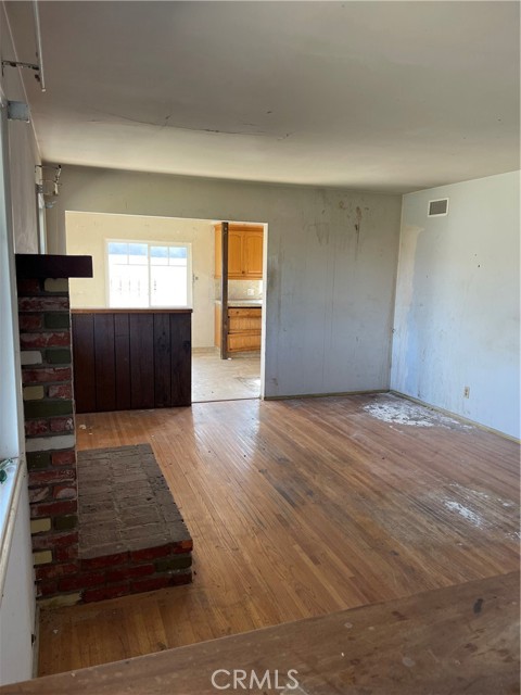 Detail Gallery Image 4 of 16 For 1147 S Van Horn Ave, West Covina,  CA 91790 - 3 Beds | 2 Baths