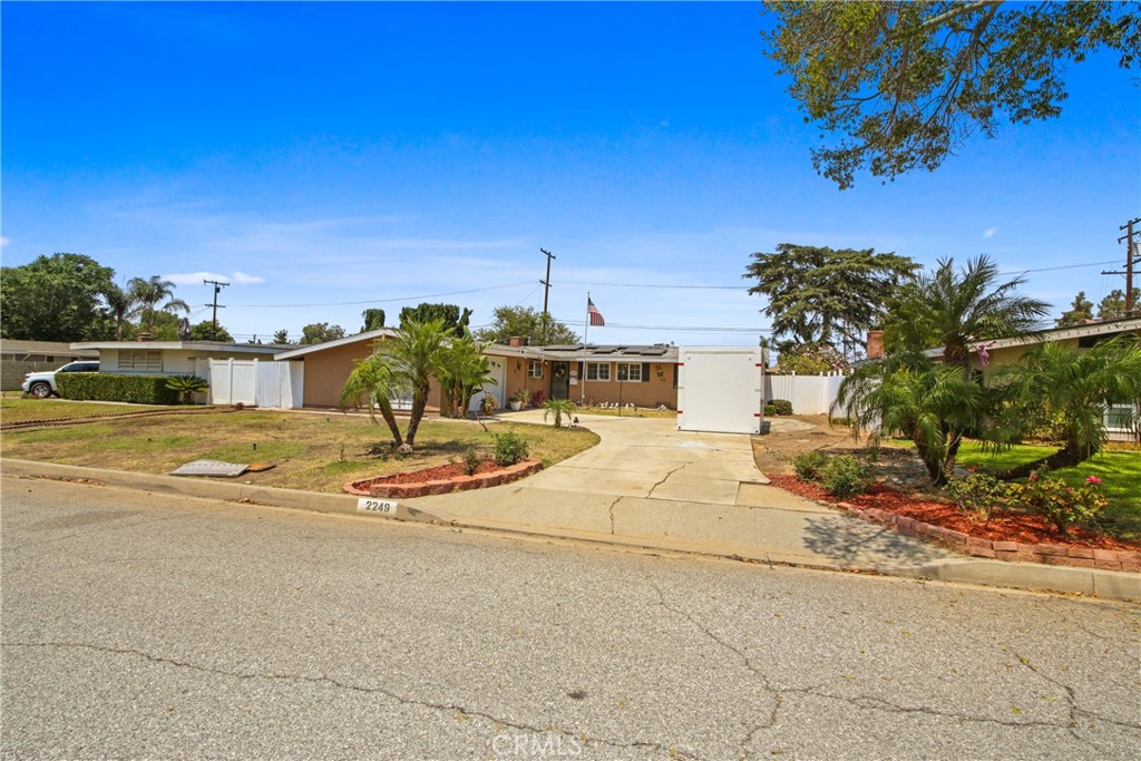 2249 E Rio Verde Drive