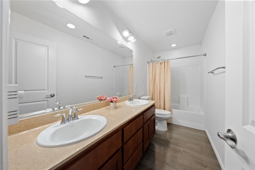 Detail Gallery Image 25 of 52 For 4360 Cruz Dr, Riverside,  CA 92504 - 4 Beds | 2/1 Baths