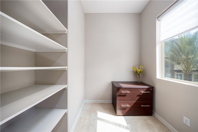 Detail Gallery Image 12 of 26 For 718 Central Ave, Upland,  CA 91786 - 3 Beds | 3/1 Baths