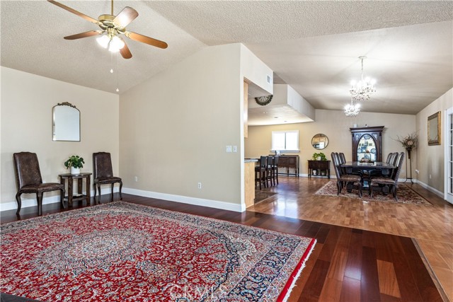 7240 Iverson Place, Paso Robles CA: https://media.crmls.org/medias/0c13923f-e86a-4d36-9e0b-841f1691412b.jpg