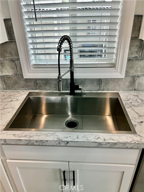 Detail Gallery Image 8 of 27 For 1536 S State St #28,  Hemet,  CA 92543 - 3 Beds | 2 Baths