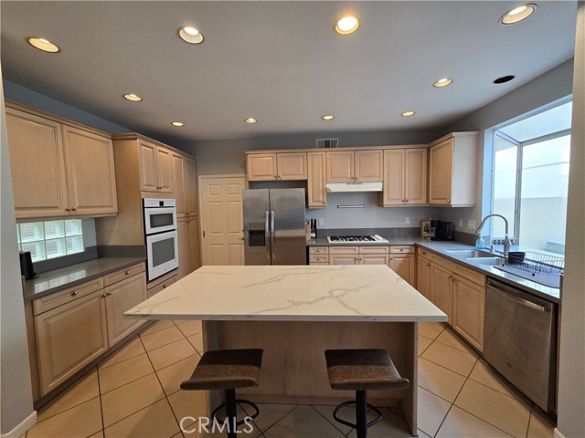 624 Goldenwest Street, Huntington Beach CA: https://media.crmls.org/medias/0c13b1fc-0a0a-4bb0-8c2c-4e73273df9f6.jpg