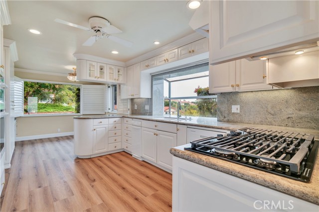 28927 Doverridge Drive, Rancho Palos Verdes CA: https://media.crmls.org/medias/0c13ba1b-9c1b-419f-8f4f-6ea709cf5a10.jpg