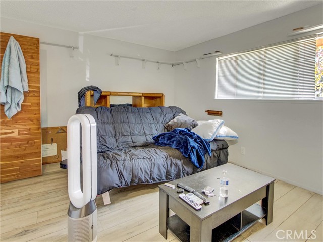10552 Royal Oak Way, Stanton CA: https://media.crmls.org/medias/0c152440-8bf3-4a72-b37f-f820381048ca.jpg