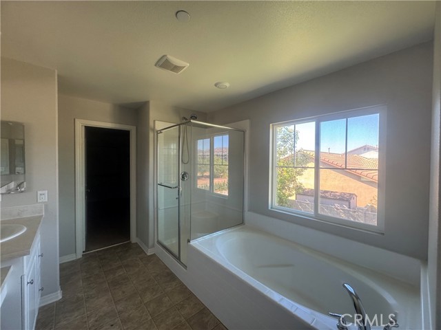 Detail Gallery Image 17 of 23 For 23340 Rhinestone Ct, Wildomar,  CA 92595 - 5 Beds | 3 Baths