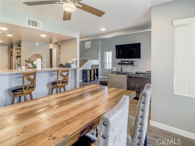 Detail Gallery Image 10 of 19 For 820 W Compton Bld #5,  Compton,  CA 90220 - 4 Beds | 2/1 Baths