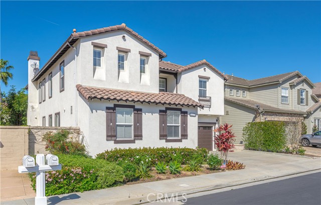 Detail Gallery Image 2 of 70 For 18571 Amalia, Huntington Beach,  CA 92648 - 5 Beds | 4/1 Baths