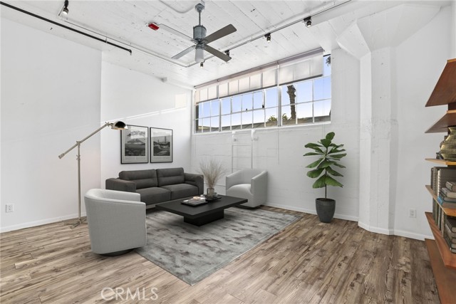 Detail Gallery Image 3 of 19 For 420 S San Pedro #222,  Los Angeles,  CA 90013 - 1 Beds | 1 Baths