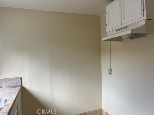 Detail Gallery Image 10 of 21 For 4616 1/2 W 111th St., Inglewood,  CA 90304 - 0 Beds | 1 Baths