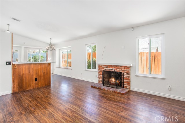Detail Gallery Image 9 of 28 For 1812 Overland St, Colton,  CA 92324 - 3 Beds | 2 Baths