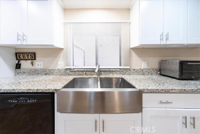 33922 Windmill, Wildomar CA: https://media.crmls.org/medias/0c195968-7421-4756-9d05-15c1ad2d1ad9.jpg