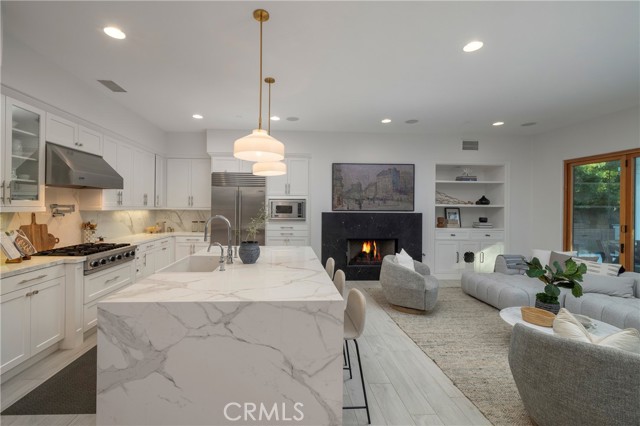 Detail Gallery Image 17 of 47 For 46 Woods Trail, Irvine,  CA 92603 - 5 Beds | 4/1 Baths