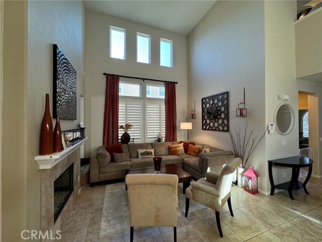 Detail Gallery Image 5 of 36 For 35429 Saddle Hill, Lake Elsinore,  CA 92532 - 4 Beds | 3 Baths