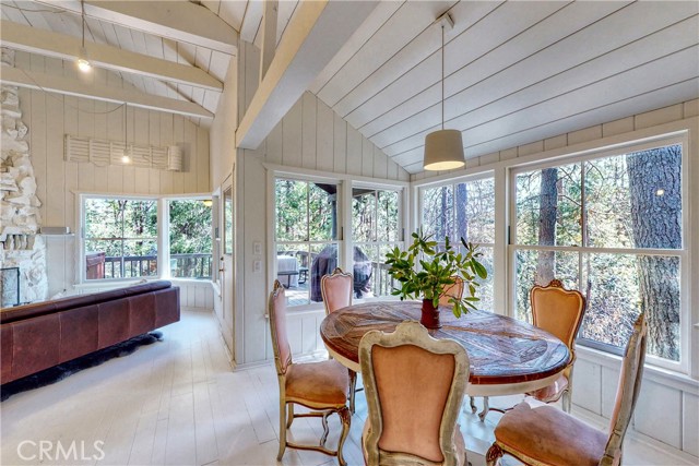 Detail Gallery Image 9 of 43 For 689 Burnt Mill Rd, Lake Arrowhead,  CA 92352 - 3 Beds | 1 Baths