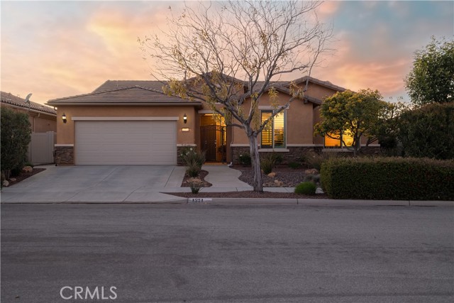 Detail Gallery Image 2 of 49 For 1371 Camino Sueno, Hemet,  CA 92545 - 3 Beds | 3 Baths