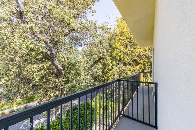 Detail Gallery Image 27 of 34 For 4445 Auckland Avenue, Toluca Lake,  CA 91602 - 4 Beds | 3 Baths