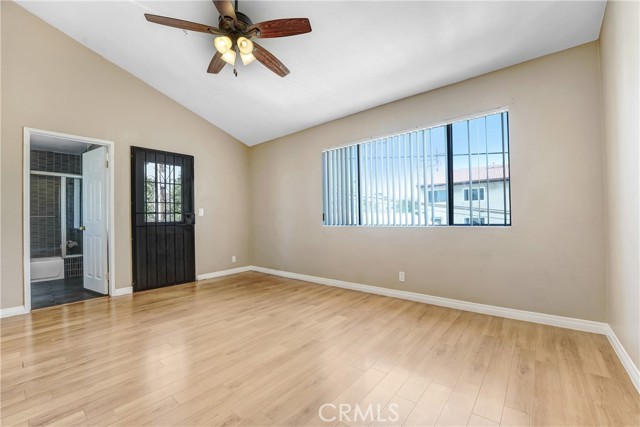 Detail Gallery Image 7 of 15 For 307 N Lincoln Ave #D,  Monterey Park,  CA 91755 - 4 Beds | 3 Baths