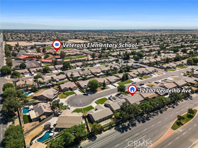 12200 Verdelho Avenue, Bakersfield CA: https://media.crmls.org/medias/0c1b8232-a221-42e3-ad07-a899b178e0fa.jpg