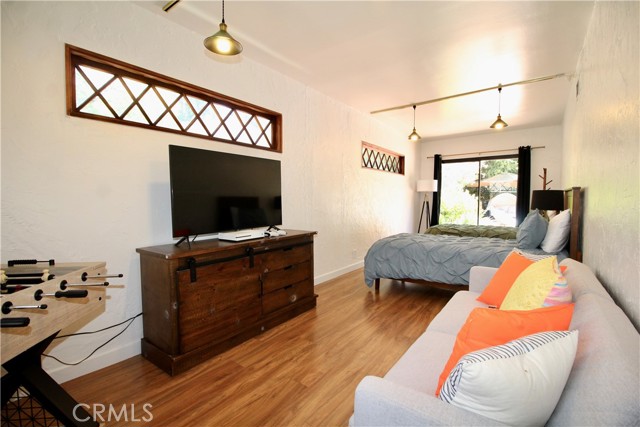 Detail Gallery Image 8 of 25 For 4968 Reforma Rd, Woodland Hills,  CA 91364 - 4 Beds | 2 Baths