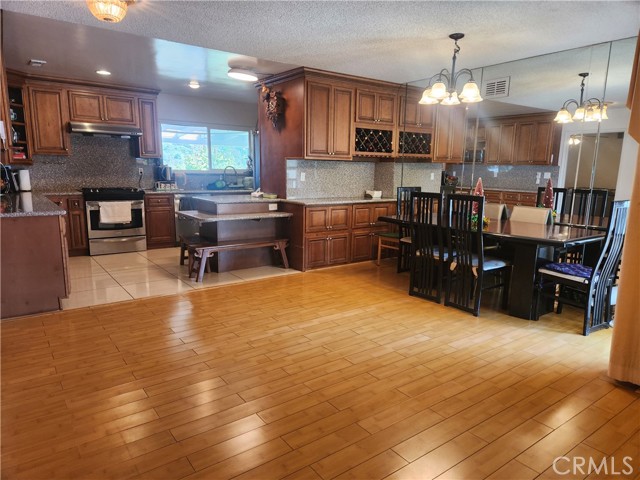 2868 Yojoa Place, Hacienda Heights CA: https://media.crmls.org/medias/0c1c7a01-f170-463e-99a8-f2de37d63c85.jpg