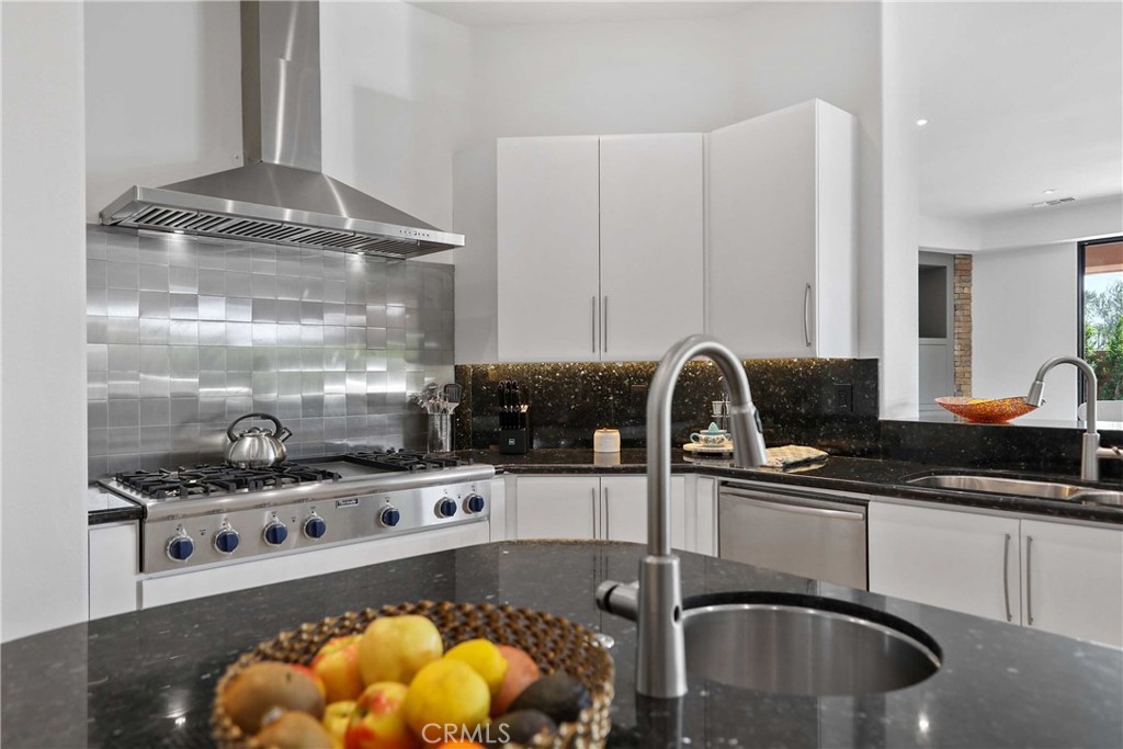 MLS #SR25258092 image #9