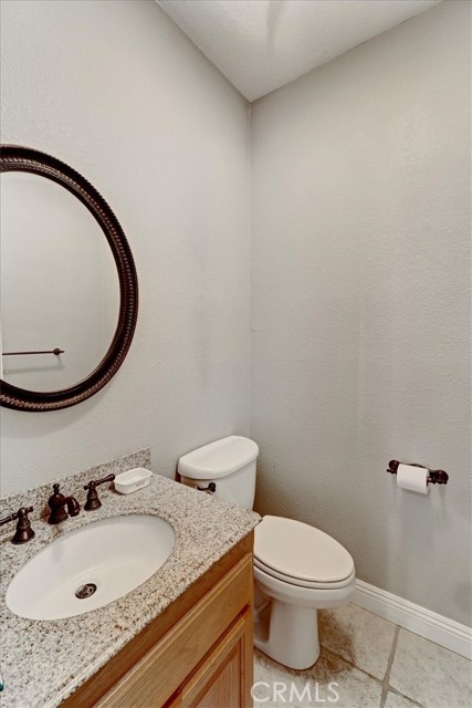 Detail Gallery Image 12 of 49 For 9269 Daisy Rd, Oak Hills,  CA 92344 - 4 Beds | 2/1 Baths