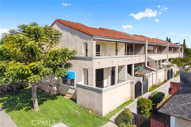 Detail Gallery Image 2 of 27 For 480 North Moore Avenue#a, Monterey Park,  CA 91754 - 4 Beds | 3 Baths