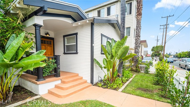 Detail Gallery Image 3 of 53 For 1147 Ximeno Ave, Long Beach,  CA 90804 - – Beds | – Baths