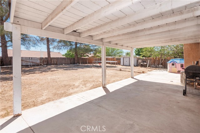 Detail Gallery Image 32 of 46 For 15055 Kingsford Ave, Adelanto,  CA 92301 - 3 Beds | 2 Baths