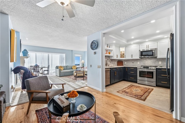 3200 La Rotonda, 415 photo 7