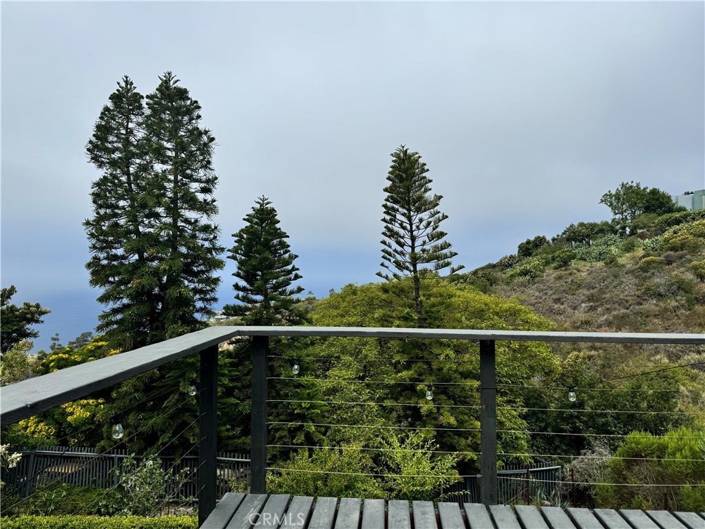 https://media.crmls.org/medias/0c1ddbc3-aa09-4497-941f-9eb762f9e933.jpg?preset=X-Large