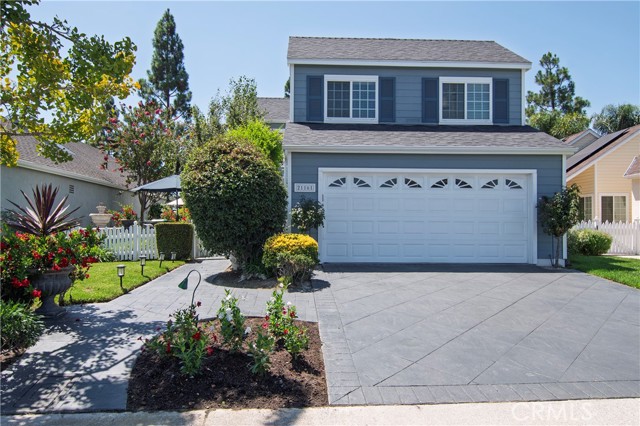Detail Gallery Image 2 of 44 For 21161 Cedar Ln, Mission Viejo,  CA 92691 - 4 Beds | 2/1 Baths